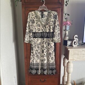 Anac Black and Cream Floral Long Sleeve Dress